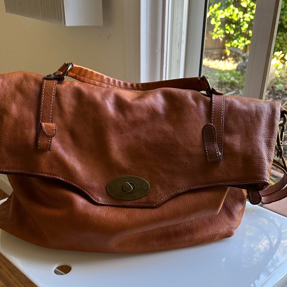 Vera Pelle Caramel Leather Shoulder Bag
